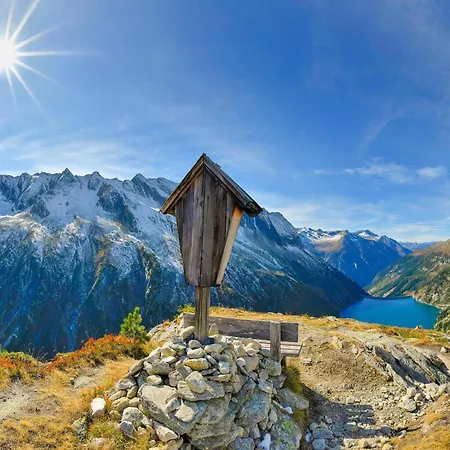Panorama Zillertal - Design Loft With Terrace & Mountain View 펜션 *